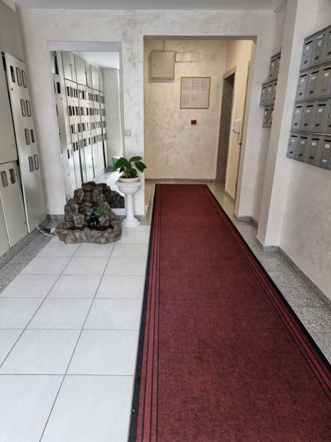One Bedroom Centre Apartment Podgorica Kültér fotó
